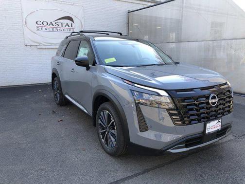 CHESTNUT/2T GRY BLK 2026 Nissan Pathfinder Platinum