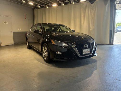 2022 Nissan Altima S FWD