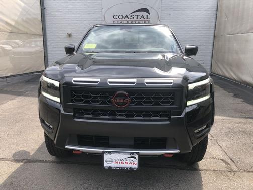 Super Black 2026 Nissan Frontier PRO-4X