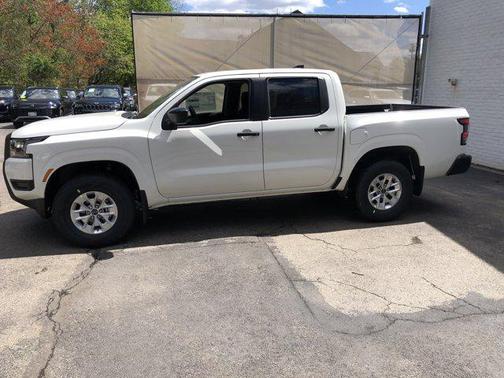 CHARCOAL/GLACIER WH 2026 Nissan Frontier S