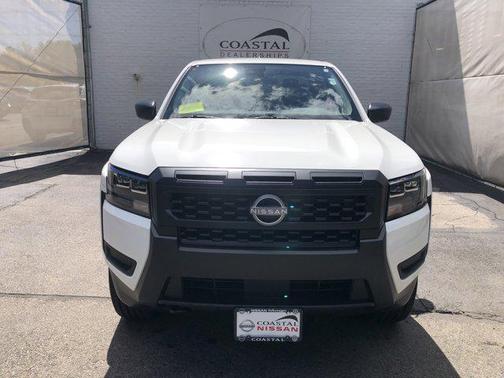 CHARCOAL/GLACIER WH 2026 Nissan Frontier S