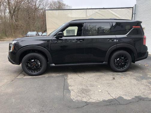 2025 Nissan Armada PRO-4X 4WD