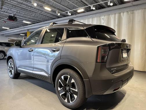Gun Metallic 2026 Nissan Kicks SV