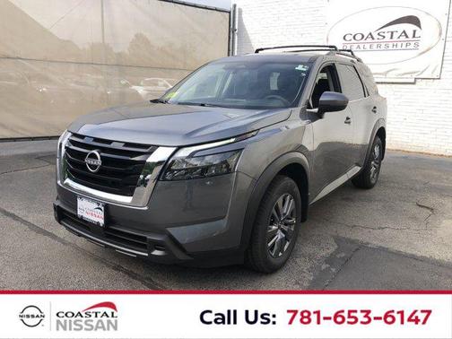 2025 Nissan Pathfinder SV 4WD