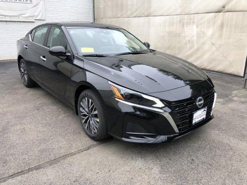 2025 Nissan Altima SV AWD