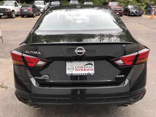 2025 Nissan Altima SV AWD