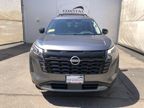 Gun Metallic 2026 Nissan Pathfinder Platinum