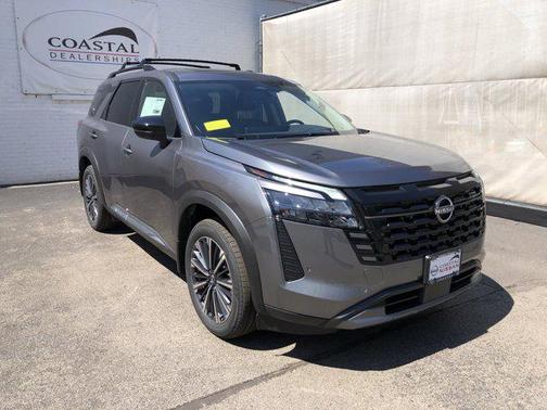 Gun Metallic 2026 Nissan Pathfinder Platinum