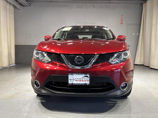 Scarlet Ember Tintcoat 2019 Nissan Rogue Sport SL