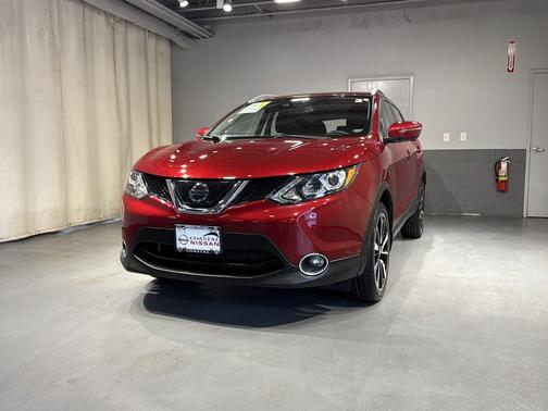 Scarlet Ember Tintcoat 2019 Nissan Rogue Sport SL