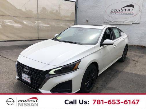 Pearl White Tricoat 2026 Nissan Altima SV AWD