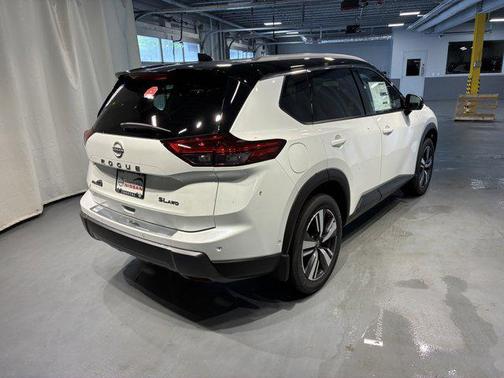 2025 Nissan Rogue SL