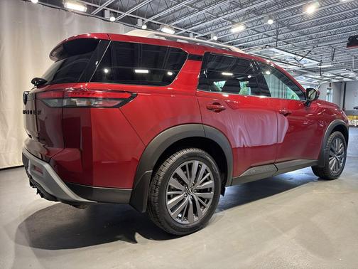 Scarlet Ember 2024 Nissan Pathfinder SL 4WD