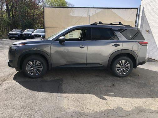 2025 Nissan Pathfinder SV 4WD