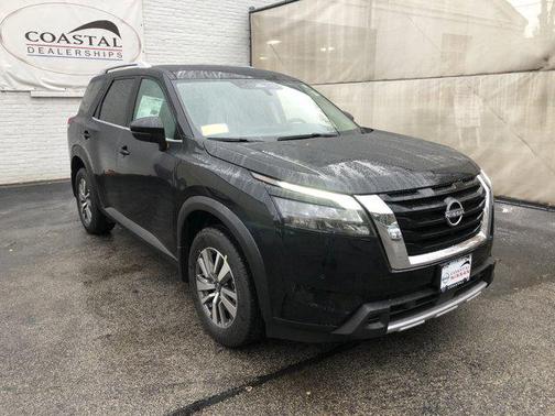 2025 Nissan Pathfinder SL 4WD