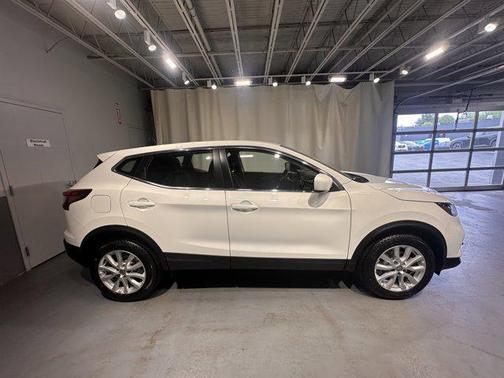 2022 Nissan Rogue Sport S