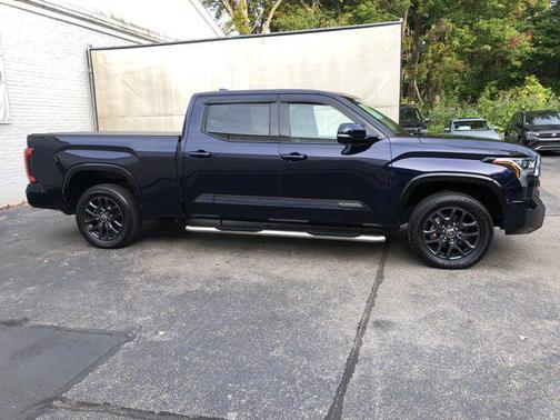 2023 Toyota Tundra Platinum