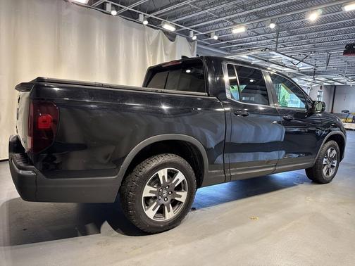 Crystal Black Pearl 2019 Honda Ridgeline RTL