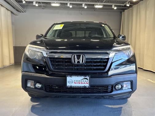 Crystal Black Pearl 2019 Honda Ridgeline RTL