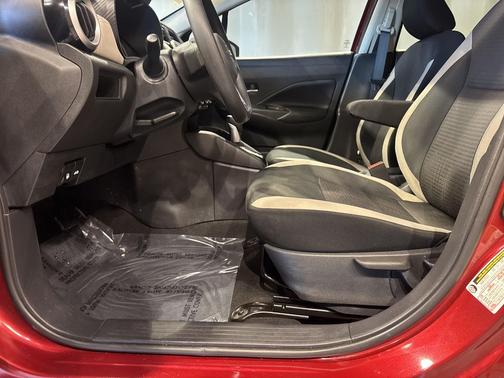 Scarlet Ember Pearl Metallic 2020 Nissan Versa 1.6 SV