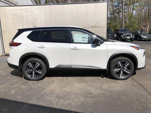 2025 Nissan Rogue SL
