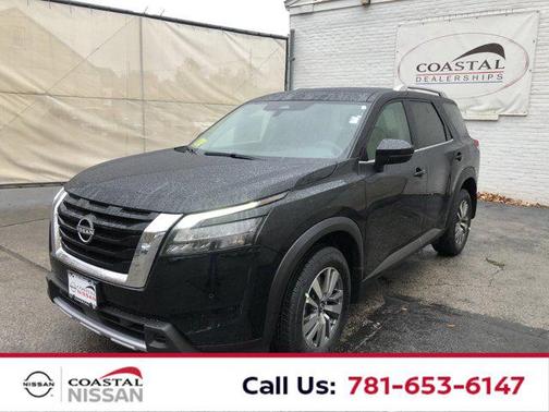 2025 Nissan Pathfinder SL 4WD