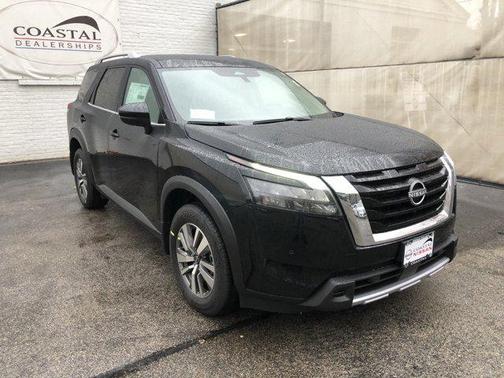 2025 Nissan Pathfinder SL 4WD