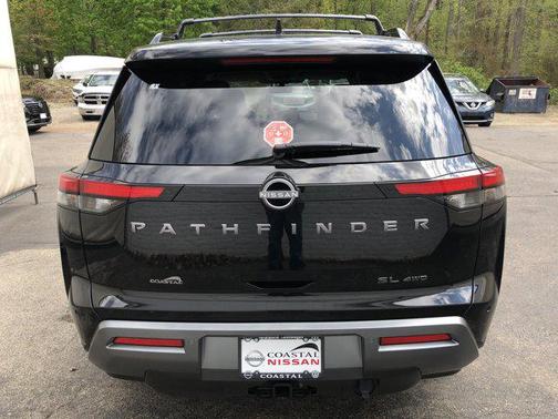 Super Black 2026 Nissan Pathfinder SL