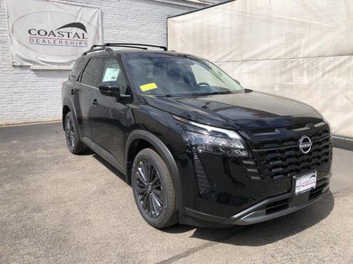 Super Black 2026 Nissan Pathfinder SL