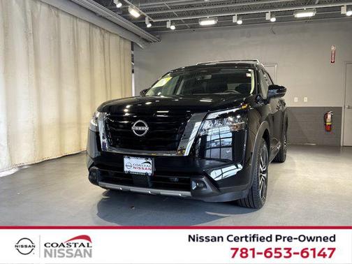 Super Black 2023 Nissan Pathfinder Platinum 4WD