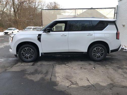 2025 Nissan Armada SL 4WD