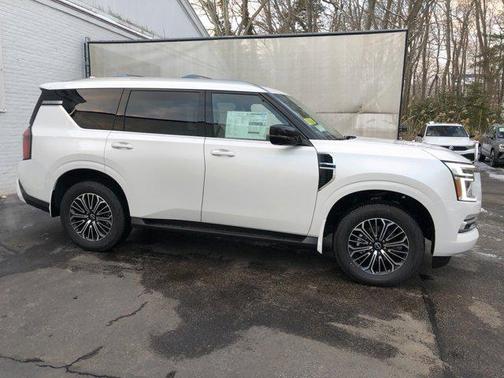 2025 Nissan Armada SL 4WD