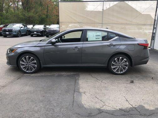 Gun Metallic 2026 Nissan Altima SV AWD
