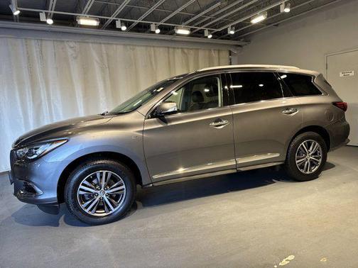 2017 INFINITI QX60 Base