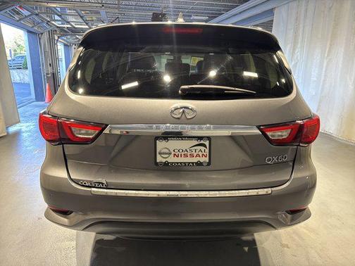 2017 INFINITI QX60 Base