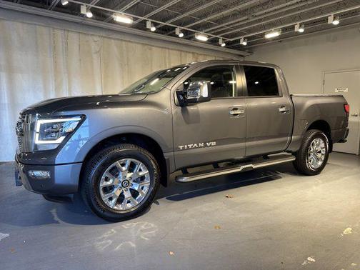 2021 Nissan Titan SL