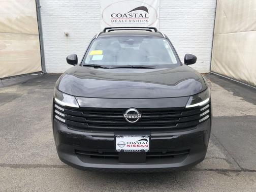 CHARCOAL/SUPER BLAC 2026 Nissan Kicks SV