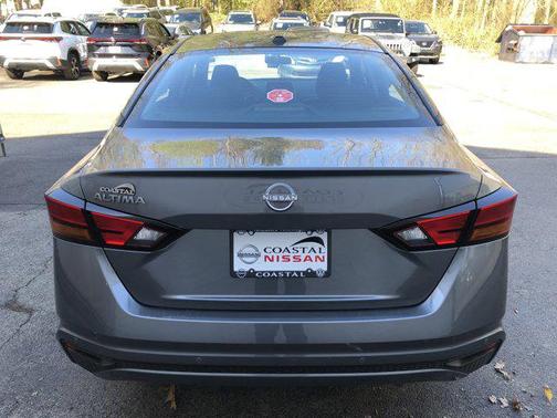 Gun Metallic 2026 Nissan Altima SV FWD