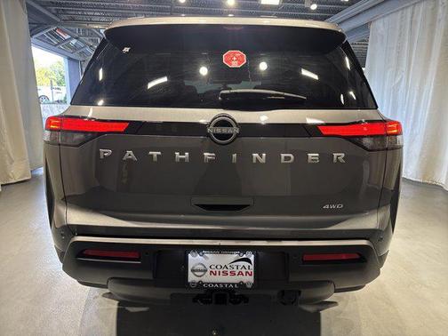 2025 Nissan Pathfinder SV 4WD