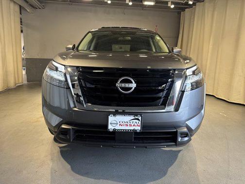2025 Nissan Pathfinder SV 4WD