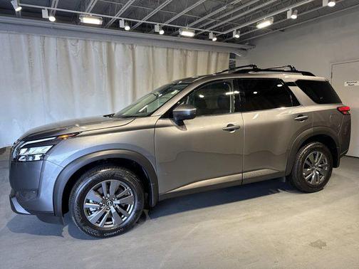 2025 Nissan Pathfinder SV 4WD