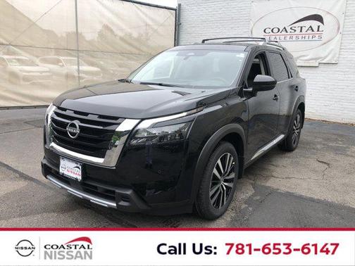 2025 Nissan Pathfinder Platinum 4WD