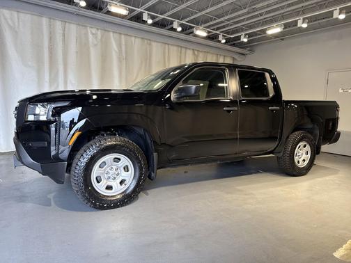 Super Black 2024 Nissan Frontier S
