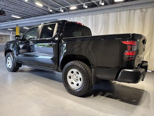 Super Black 2024 Nissan Frontier S