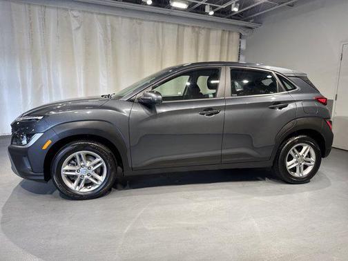 2022 Hyundai KONA SE