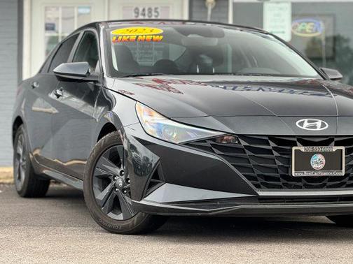 Gray 2023 Hyundai ELANTRA SEL