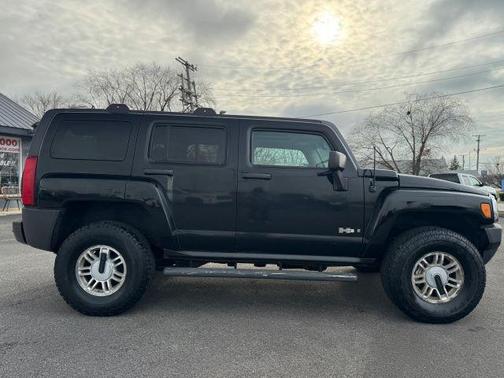 Black 2006 Hummer H3