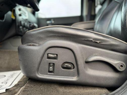 Black 2006 Hummer H3