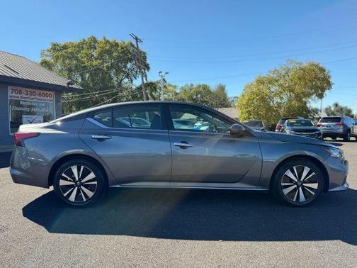 2022 Nissan Altima 2.5 SV