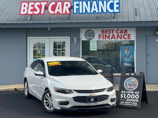 White 2017 Chevrolet Malibu 1LT